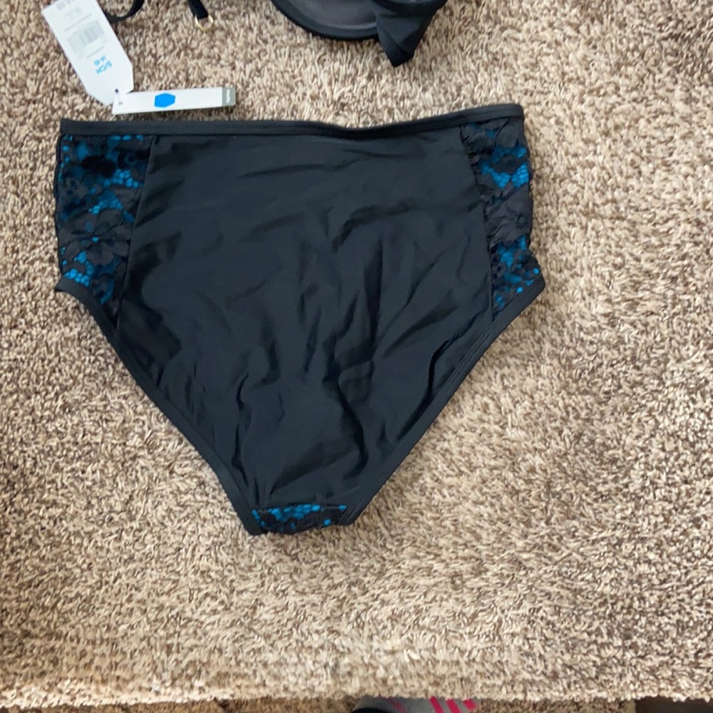 Bathing suit - Picture 5 of 5